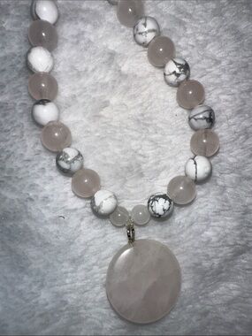 Rose Quartz Moon Necklace (Rose Quartz, Moonstone and Howlite Beads)